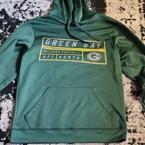 Majestic Green Bay Packers Green Pullover Hoodie with Yellow Logo